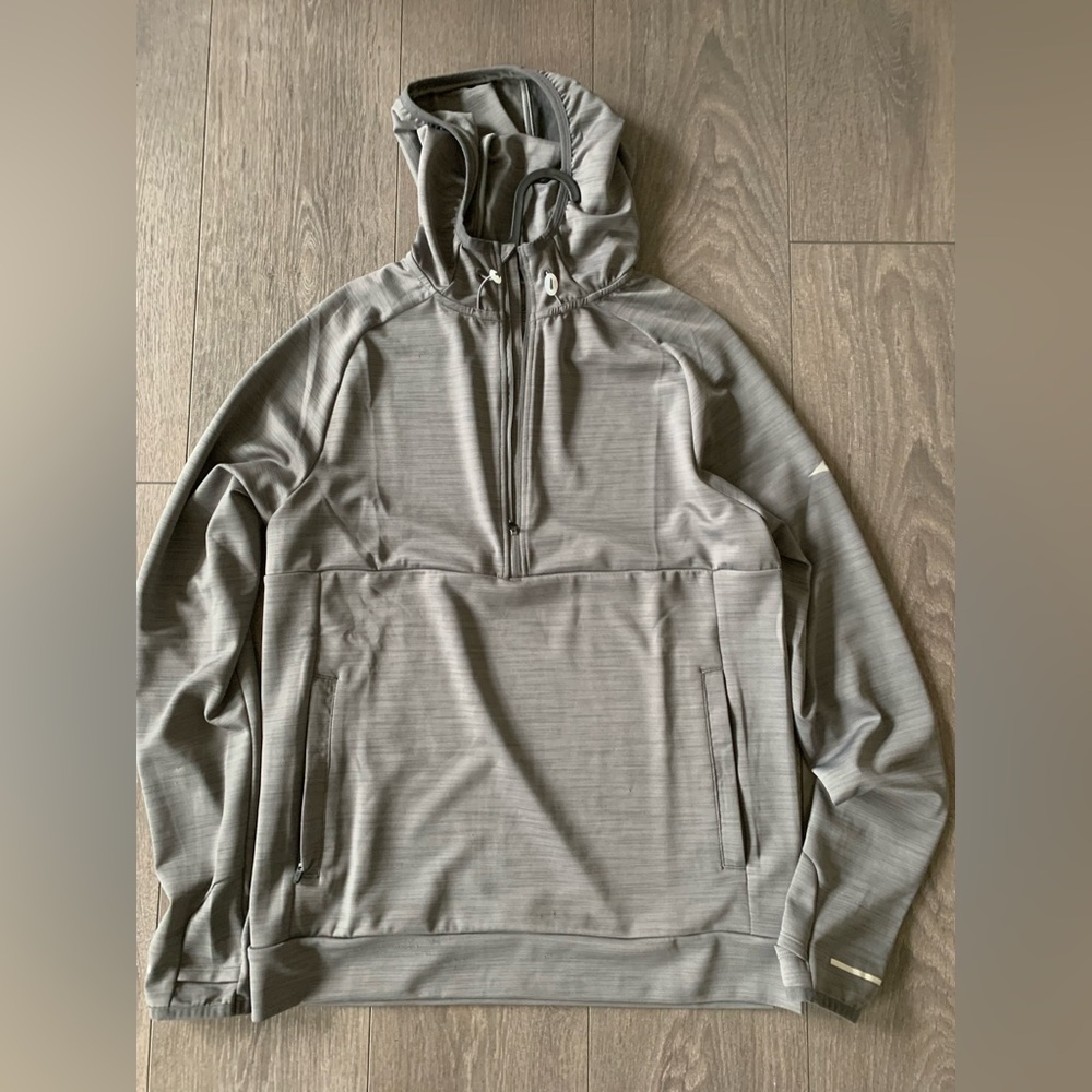 Mizuno performance active hoodie, size M. Excellent condition